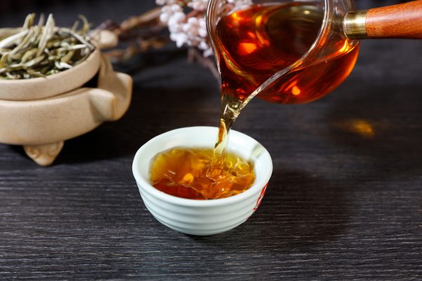 Wooden Handle Kyusu Cha Hai Pitcher with Yunnan Sourcing Logo