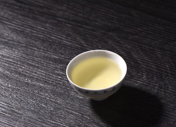 Early Spring Yunnan Bao Hong Dragon Well Green Tea