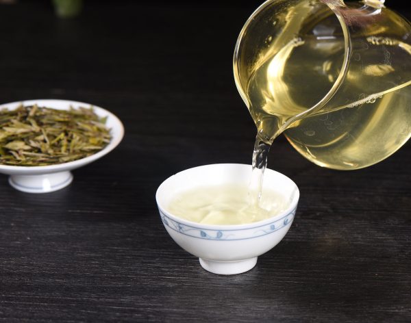 Early Spring Yunnan Bao Hong Dragon Well Green Tea