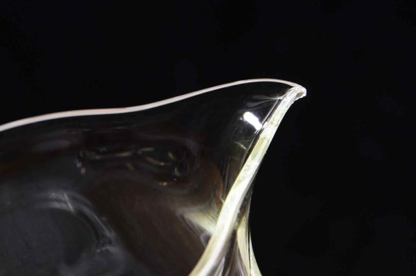 Bamboo Motif Glass Cha Hai with Wooden Handle
