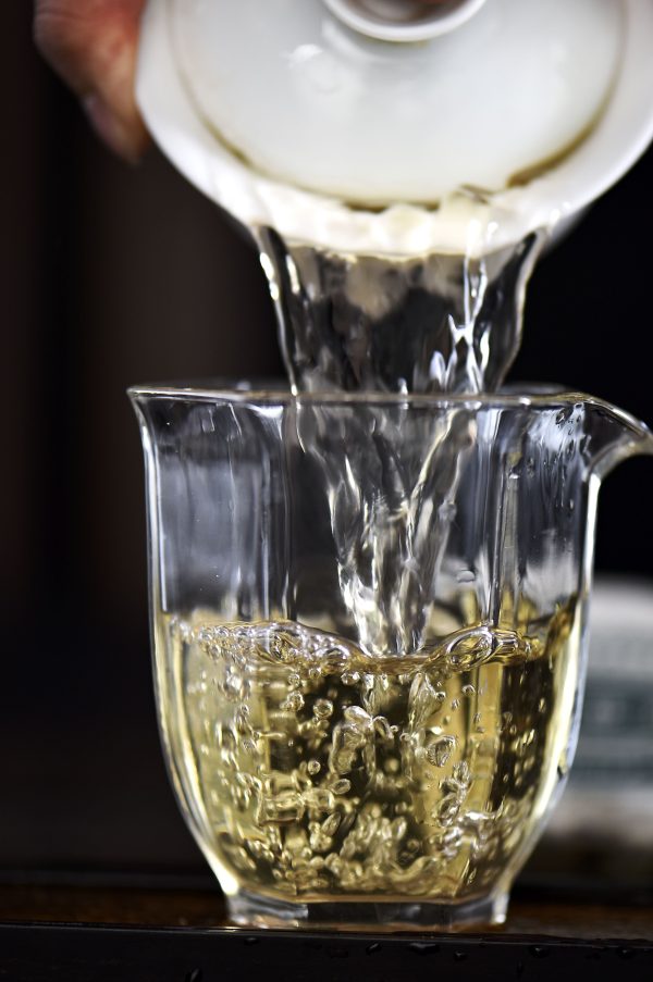 Bai Mu Dan Waffle Cake Fuding White Tea