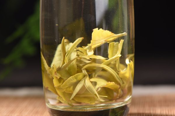 Early Spring Cui Ming Premium Yunnan Green Tea