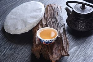 2016 Cha Nong Hao Ba Wang Old Arbor Raw Pu-erh Tea Cake