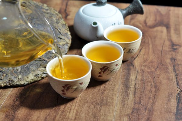 2000 Yi Wu Huang Pian Matured Leaves Raw Pu-erh Tea Cake