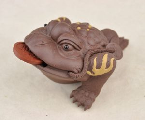 Yixing Clay Jin Chan Tea Mascot Statue for Gong fu Cha tea table